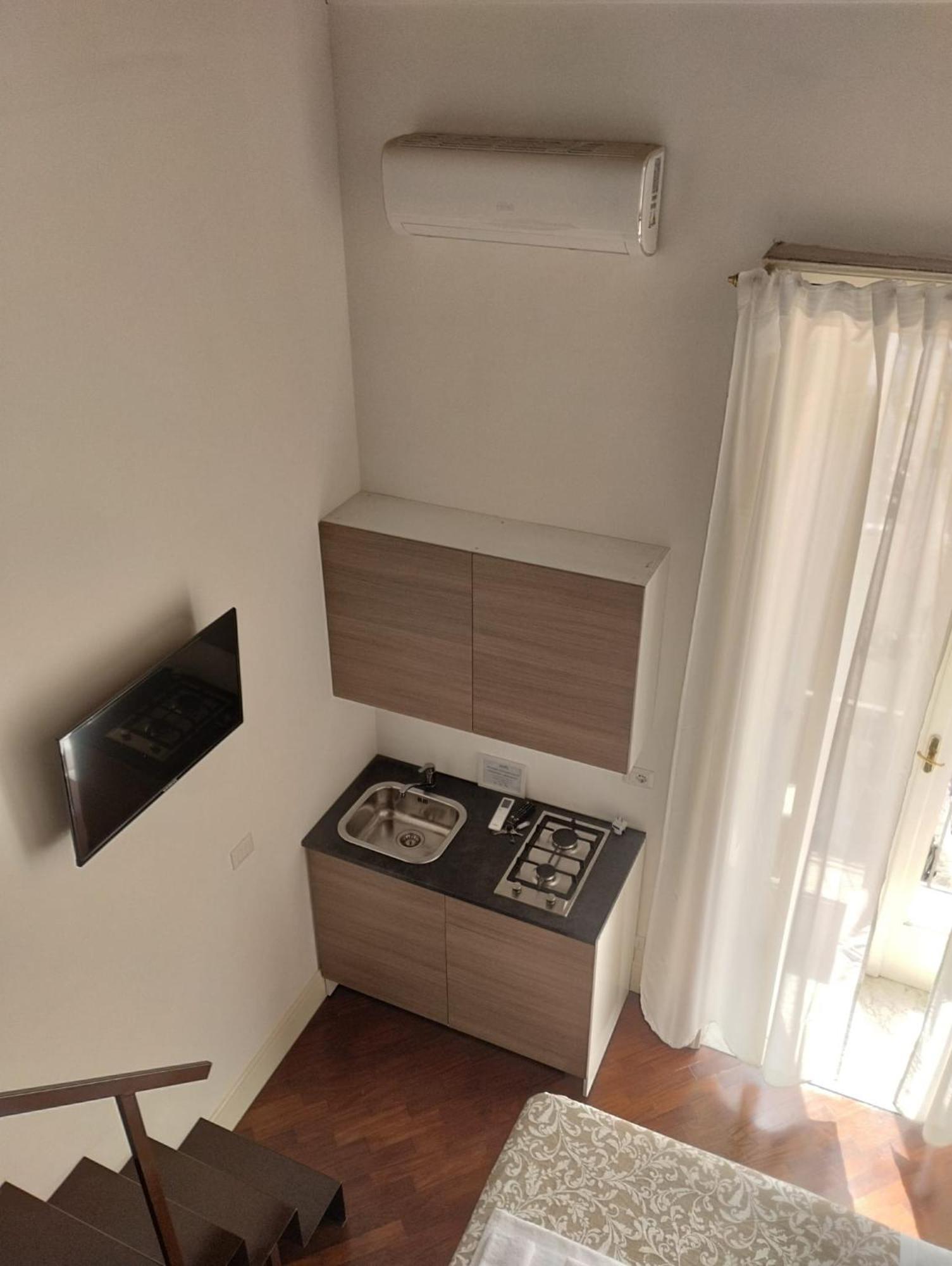 Residence E Appartamenti Cavallerizza 那不勒斯 外观 照片