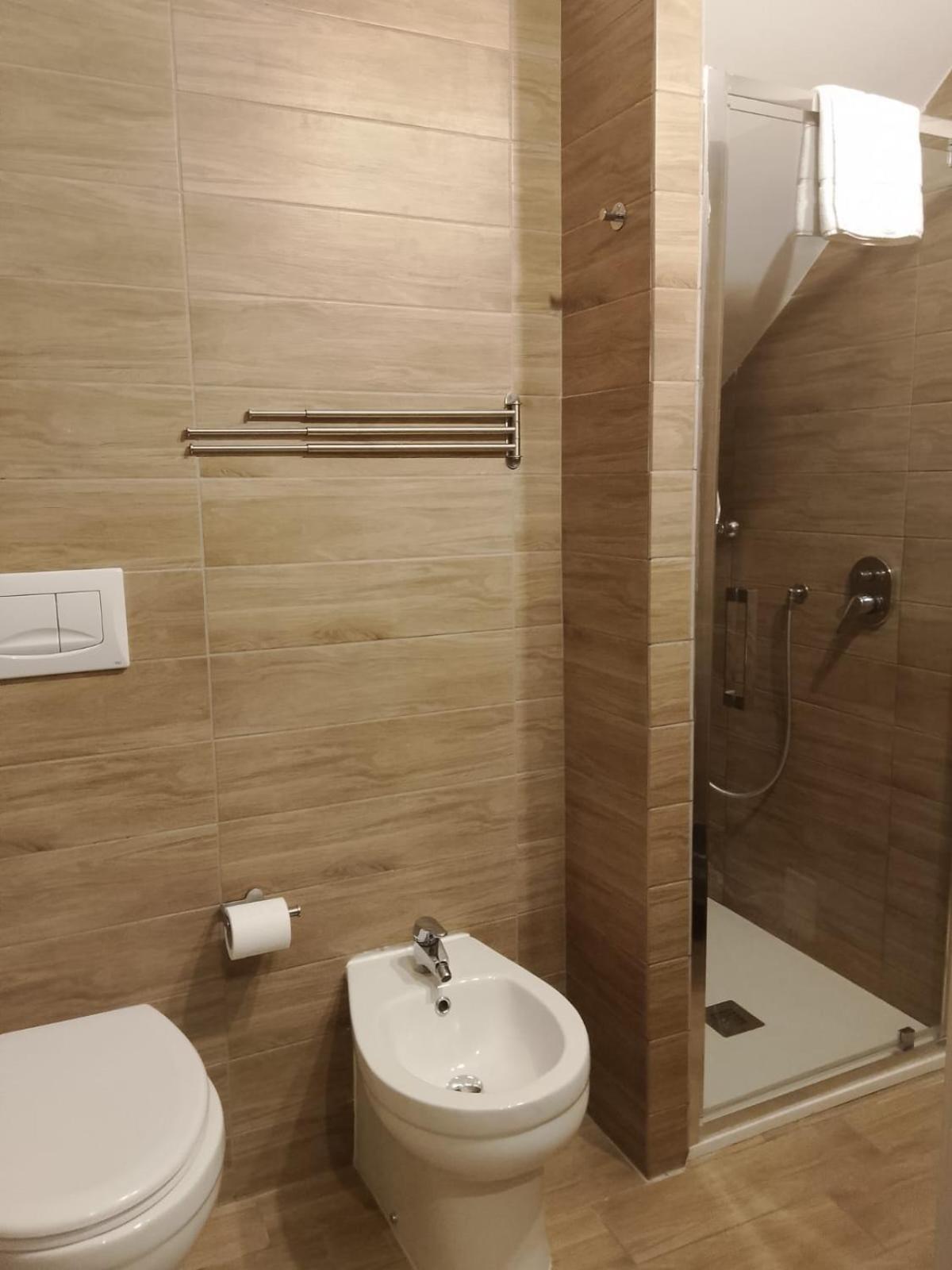 Residence E Appartamenti Cavallerizza 那不勒斯 外观 照片