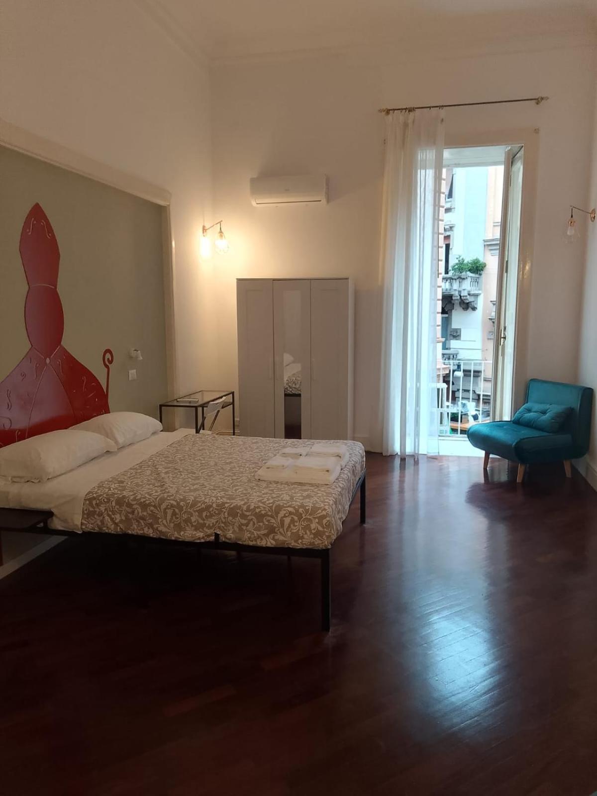 Residence E Appartamenti Cavallerizza 那不勒斯 外观 照片