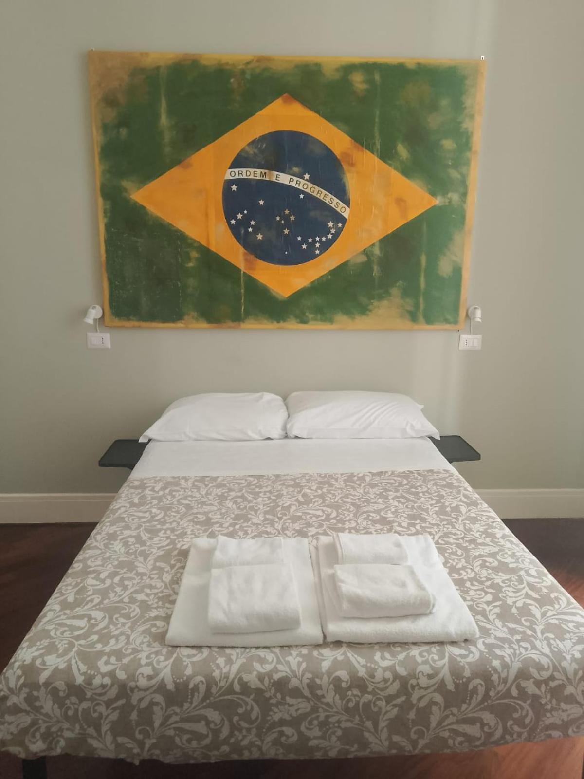 Residence E Appartamenti Cavallerizza 那不勒斯 外观 照片